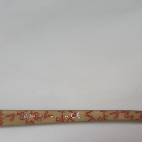 Ray-Ban Tortoise Shell Glasses - Picture 3 of 5